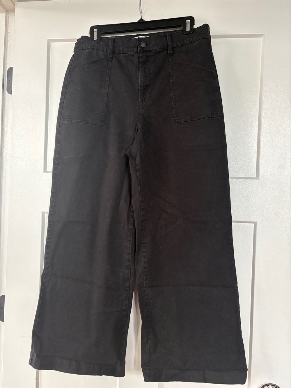 Evereve  Black Wide-Leg Utility Pants- Size 30